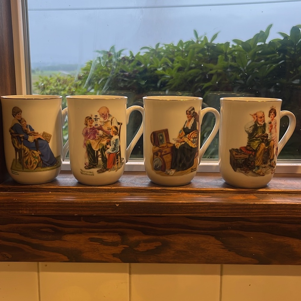 4- Norman Rockwell 1982 coffee cups with 24k gold trim